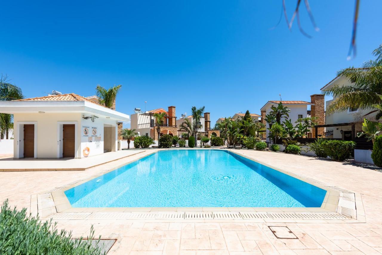 איה נאפה Villa Alexandra By Ezoria Villas מראה חיצוני תמונה